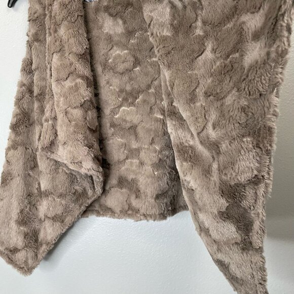 Elevenses Faux Fur Vest Womens Small‎ Brown Asymmetric Open Front Sleeveless - Picture 6 of 9